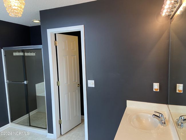 APT-202 - 4120 Breezewood Dr, Condo with 2 bedrooms, 2 bathrooms and null parking in Wilmington NC | Image 23