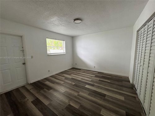 apt-6-400 Se 9th Ct, Hallandale Beach, FL, 33009-7153 | Card Image