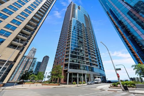 3409-450 Waterside Dr, Chicago, IL, 60601-4734 | Card Image