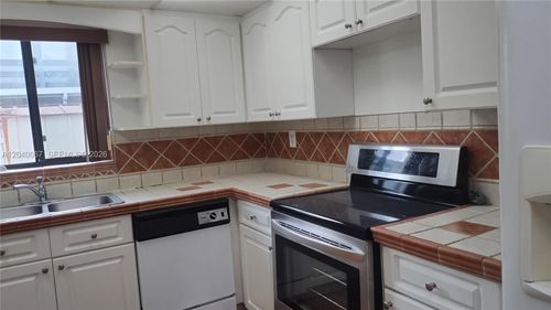 0-7115 Sw 111th Pl, Miami, FL, 33173-2134 | Card Image