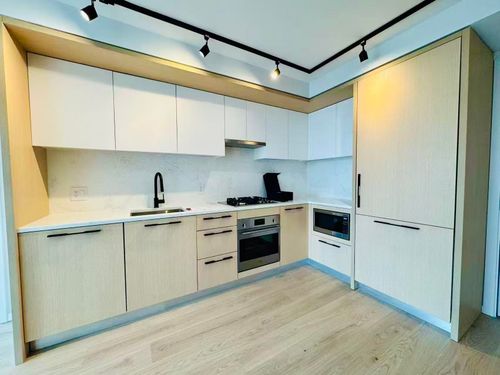602-2719 Kingsway, Vancouver, BC, V5R4S9 | Card Image