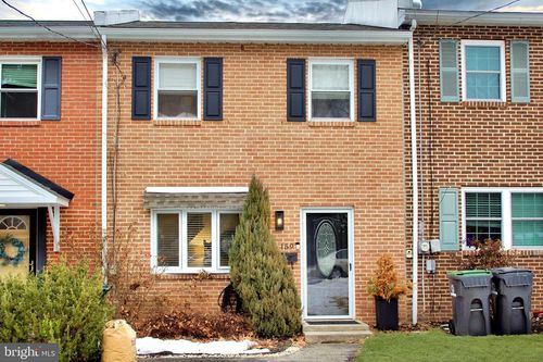 159 Columbia Ave, PHOENIXVILLE, PA, 19460-4052 | Card Image