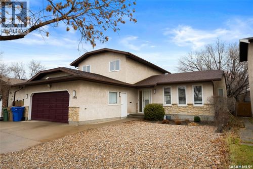 1506 Truesdale Dr E, Regina, SK, S4V1B8 | Card Image