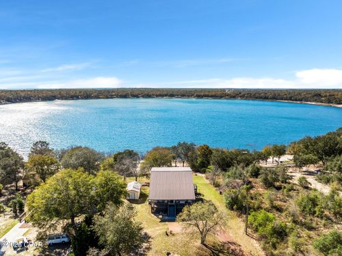 4427 Leisure Lakes Dr, Chipley, FL, 32428-5653 | Card Image