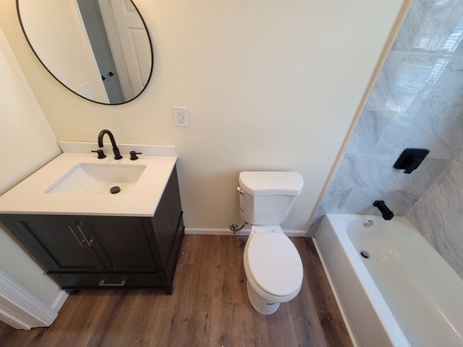 FL-1ST - 147 Edgewood St, Home with 3 bedrooms, 1 bathrooms and 1 parking in Hartford CT | Image 12