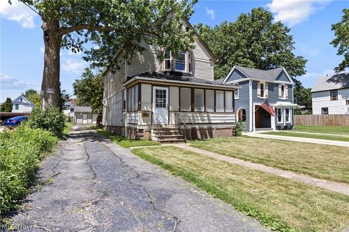 1592 Newman Ave, Lakewood, OH, 44107-5233 | Card Image