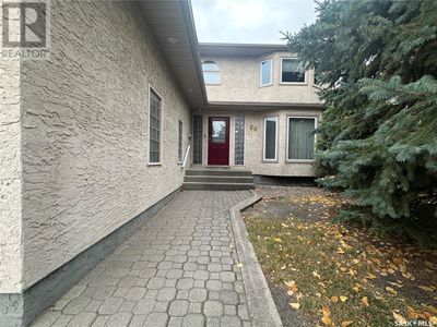 60 Sunset Dr S, House other with 4 bedrooms, 4 bathrooms and null parking in Yorkton SK | Image 2