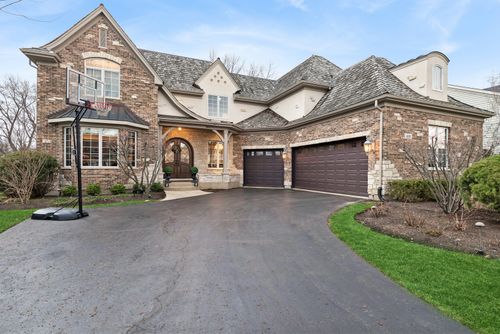 611 Ames St, Libertyville, IL, 60048-2613 | Card Image