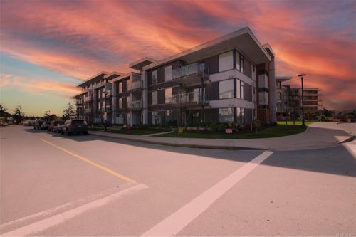 318-950 Whirlaway Cres, Langford, BC, V9B0Y3 | Card Image