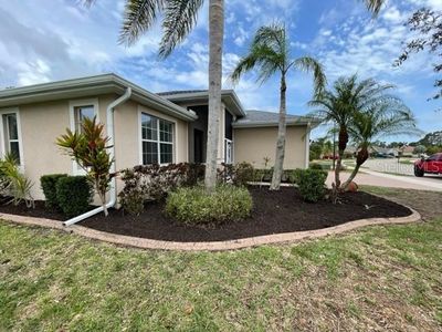 5435 Layton Drive, House other with 4 bedrooms, 3 bathrooms and null parking in Venice FL | Image 1