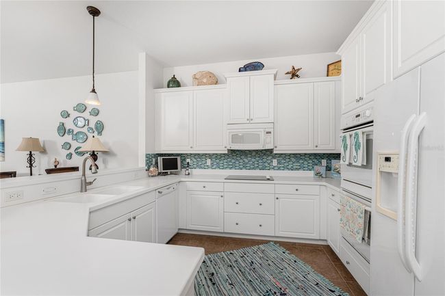 UNIT-202 - 11100 Hacienda Del Mar Blvd, Condo with 2 bedrooms, 3 bathrooms and null parking in PLACIDA FL | Image 11