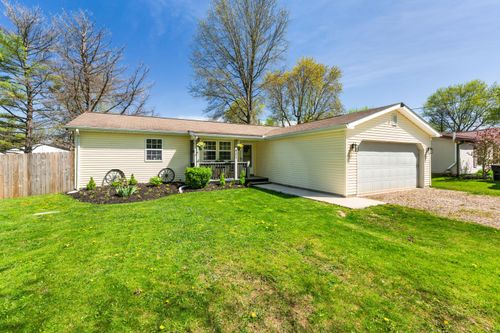 421 Douglas St, Cardington, OH, 43315-9780 | Card Image