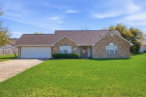 6633 Bonne Meadow Lane, Lake Charles, LA, 70605 | Card Image