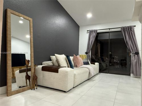 1710-15570 Sw 105th Ln, Miami, FL, 33196-3511 | Card Image