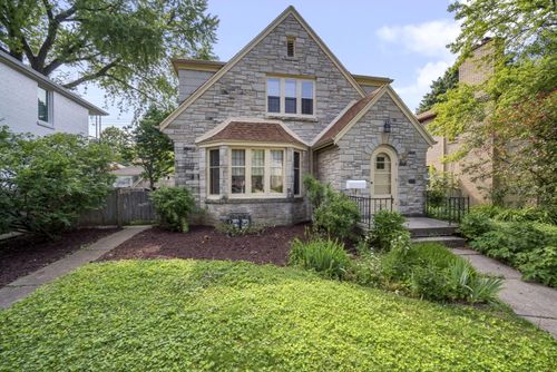 4455 N Woodburn St, Shorewood, WI, 53211-1554 | Card Image