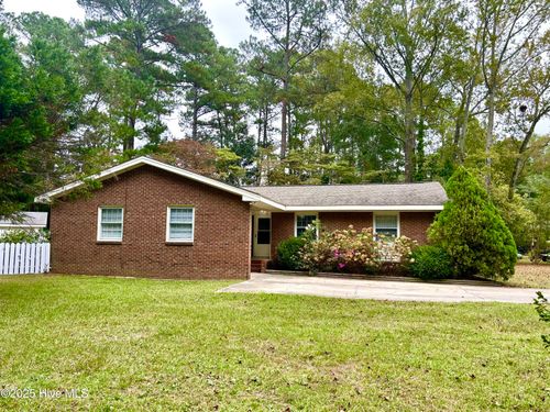 11661 Azalea Dr, Laurinburg, NC, 28352-7903 | Card Image