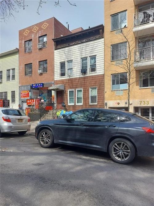 727 53rd St, Brooklyn, NY, 11220-1791 | Card Image