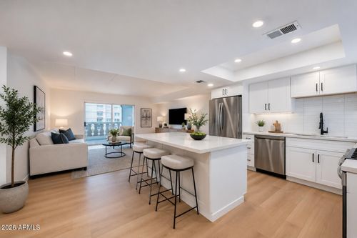 212-7920 E Camelback Rd, Scottsdale, AZ, 85251-2664 | Card Image