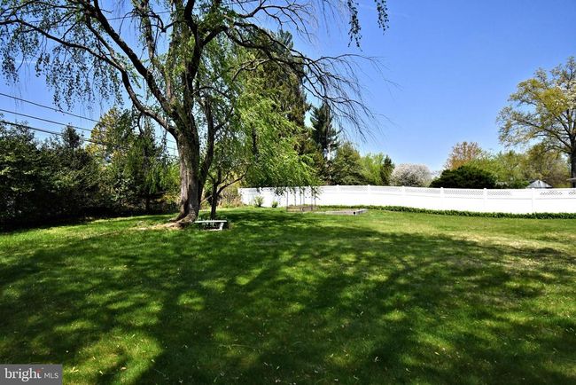 2 E Patricia Rd, House other with 3 bedrooms, 3 bathrooms and null parking in HOLLAND PA | Image 42