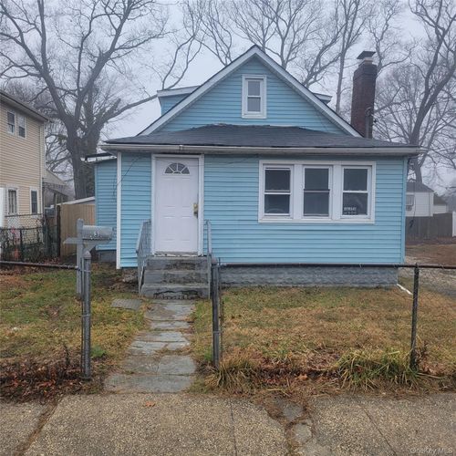 3 Keuka Road, Hempstead, NY, 11552 | Card Image