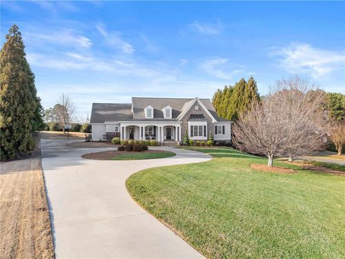 4529 Montclair Cir, Gainesville, GA, 30506-5134 | Card Image