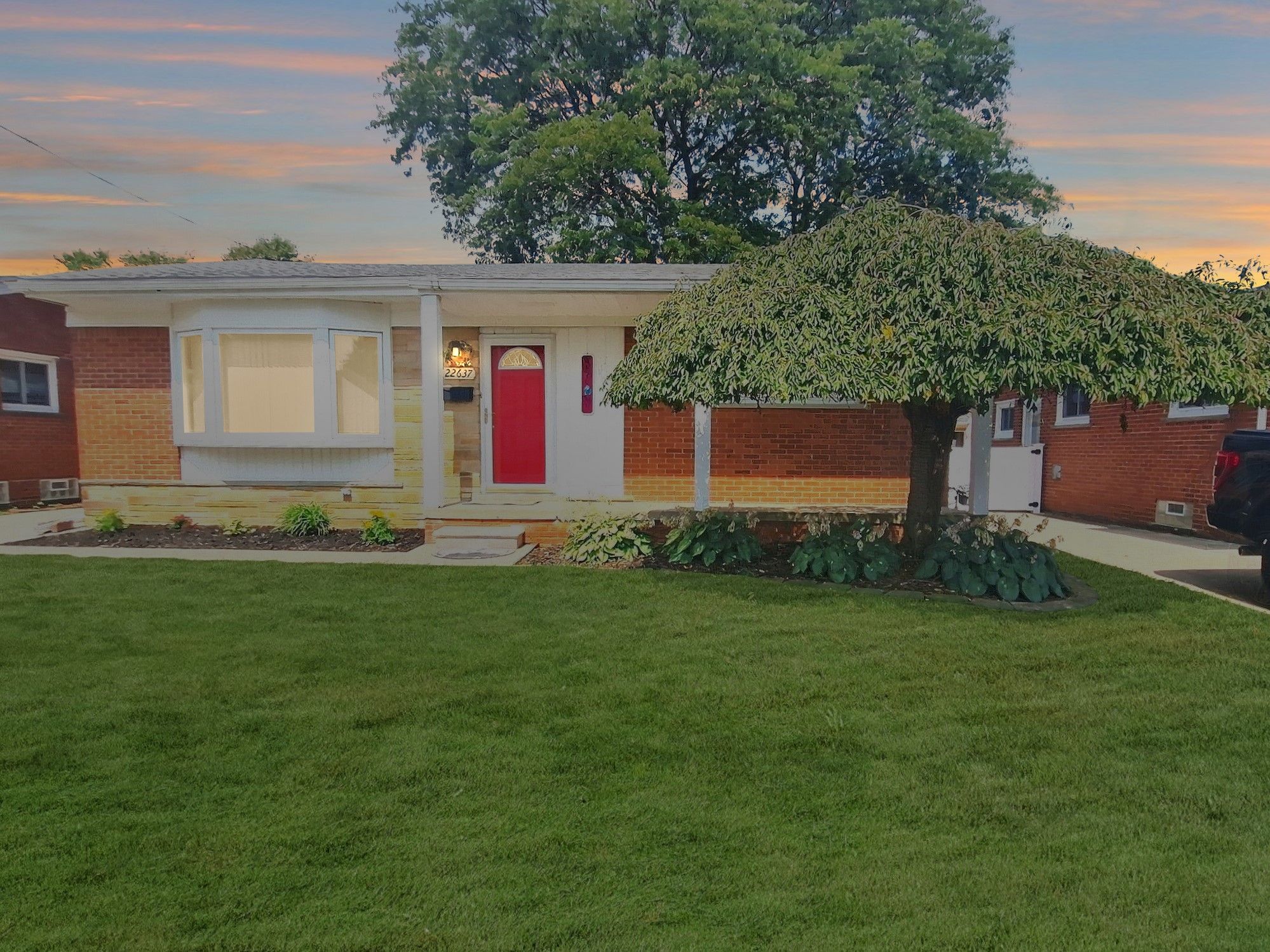 Amherst St, Saint Clair Shores, MI 48081