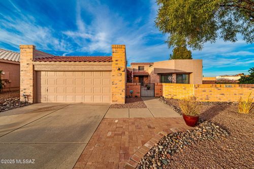 1000 W Rio Guaymas, Green Valley, AZ, 85614-4026 | Card Image