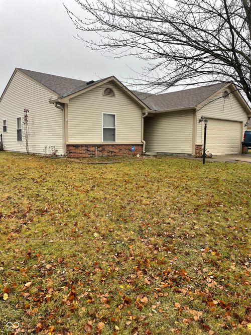 2644 Branigin Creek Blvd, Franklin, IN, 46131-7507 | Card Image