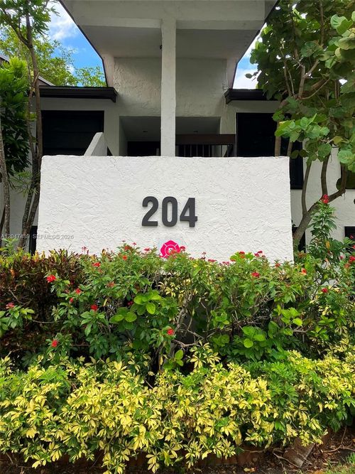 208-204 Lake Pointe Dr, Oakland Park, FL, 33309-7709 | Card Image