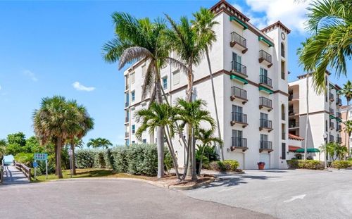 304-200 121st Ave, TREASURE ISLAND, FL, 33706-1561 | Card Image