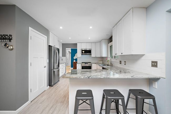 1305 Unity Ave N, House other with 4 bedrooms, 3 bathrooms and null parking in Golden Valley MN | Image 7