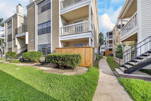 1706-2750 Holly Hall St, Houston, TX, 77054-4168 | Card Image