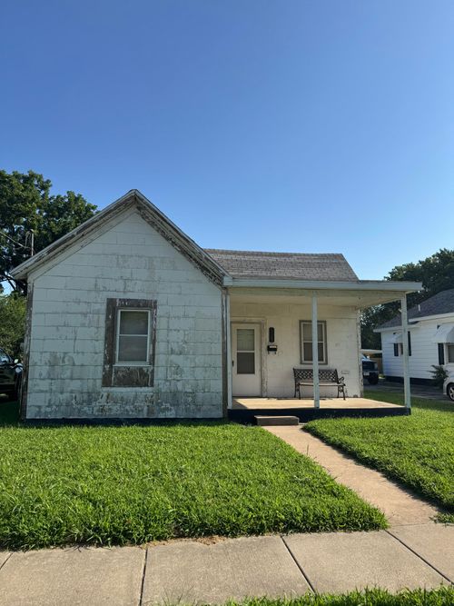 1723 W Chestnut St, Springfield, MO, 65802-4224 | Card Image