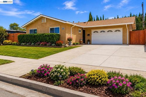 40071 Leslie St, Fremont, CA, 94538-2911 | Card Image