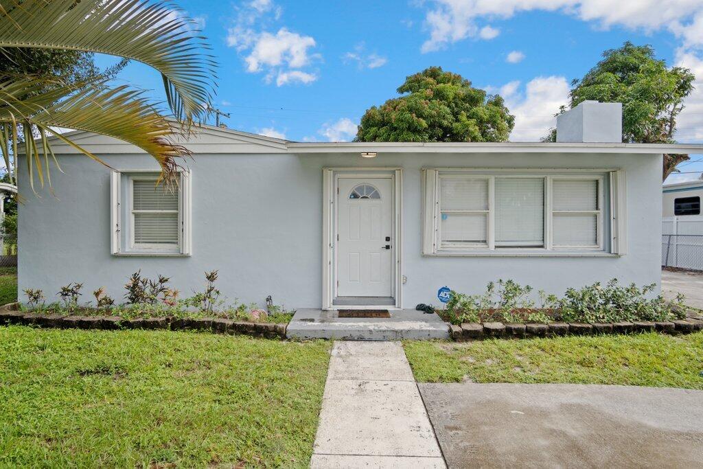 Dogwood Rd, West Palm Beach, FL 33409