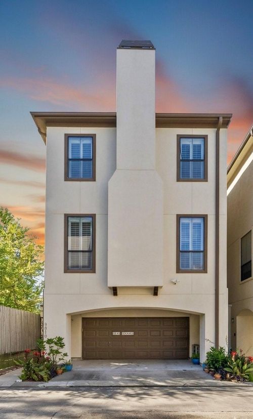 9910 Orchard Ct, Houston, TX, 77054-2046 | Card Image