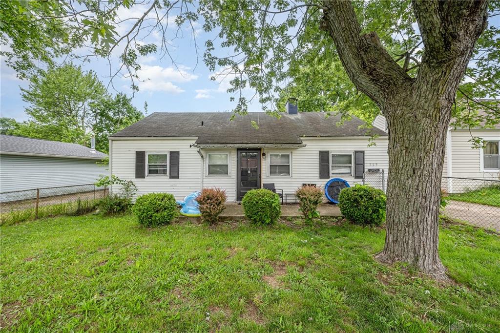 Maple Ave, Fairborn, OH 45324