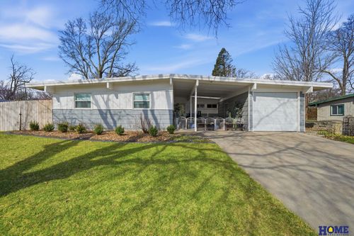 6230 Sunrise Rd, Lincoln, NE, 68510-4060 | Card Image