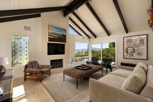 100 Woodward Avenue, Sausalito, CA, 94965 | Card Image