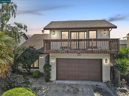 1069 16th St, Oakland, CA, 94607-2831 | Card Image