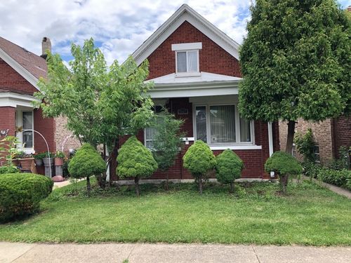 2327 Harvey Ave, Berwyn, IL, 60402-2404 | Card Image