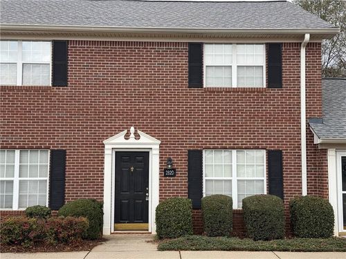 2820 Florence Dr, Gainesville, GA, 30504-5659 | Card Image