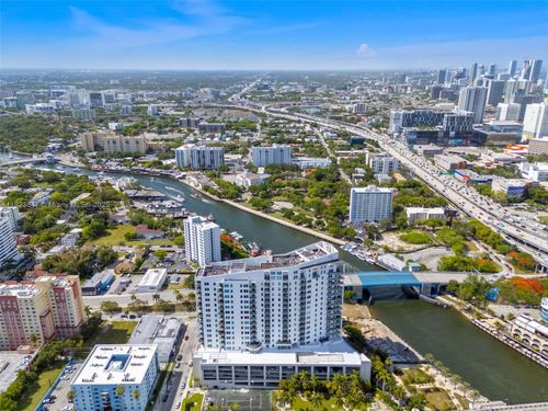 phi03-10 Sw South River Dr, Miami, FL, 33130-4800 | Card Image