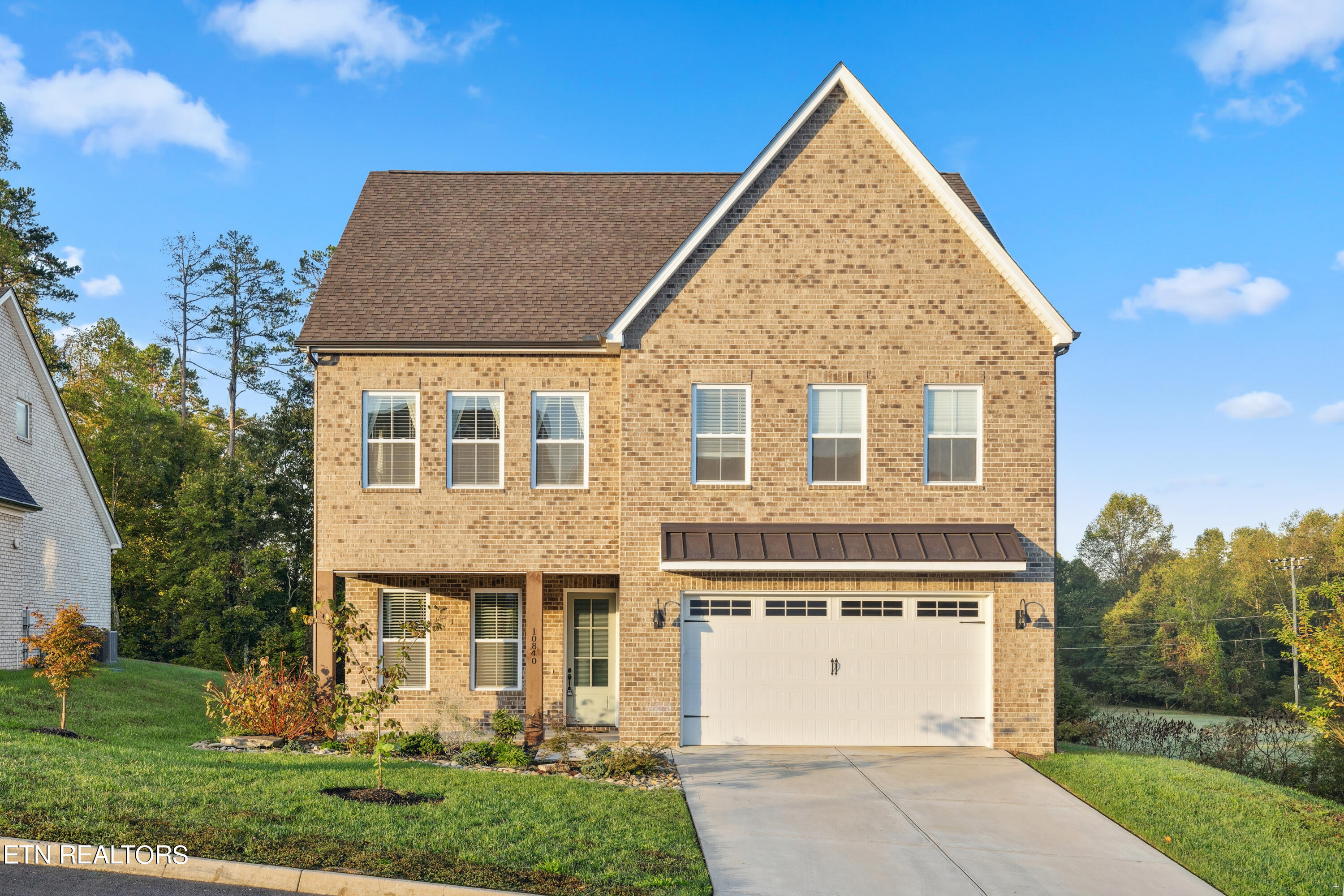 Snowfall Ln, Knoxville, TN 37931
