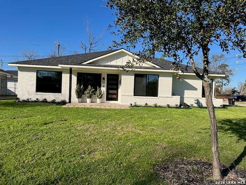 902 W 31st St, Houston, TX, 77018-7514 | Card Image