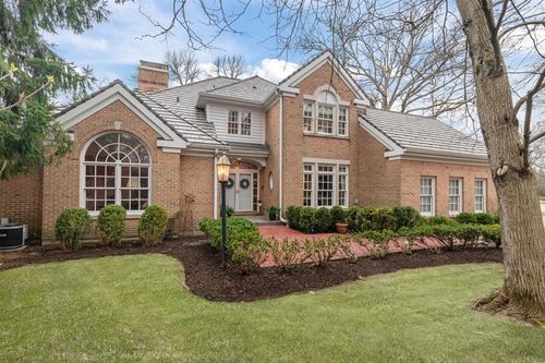 852 Gloucester Xing, Lake Forest, IL, 60045-4902 | Card Image
