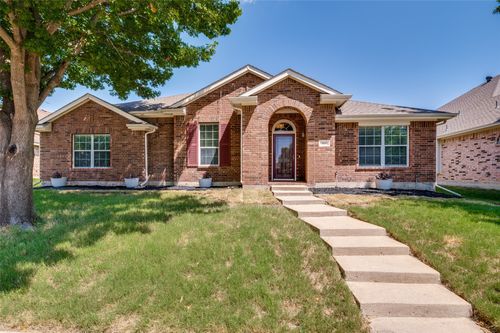 517 Magnolia Ln, Glenn Heights, TX, 75154-2123 | Card Image
