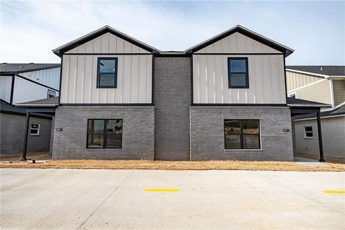 2-825 S Rupple Rd, Fayetteville, AR, 72704-4071 | Card Image