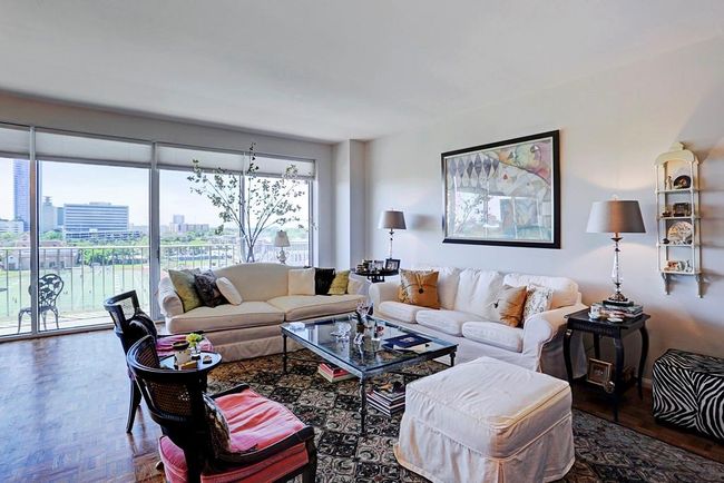 UNIT-7B - 2200 Willowick Rd, Condo with 2 bedrooms, 2 bathrooms and 2 parking in Houston TX | Image 11