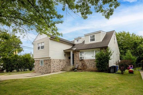 559 Arlington Pl, Cedarhurst, NY, 11516-1005 | Card Image